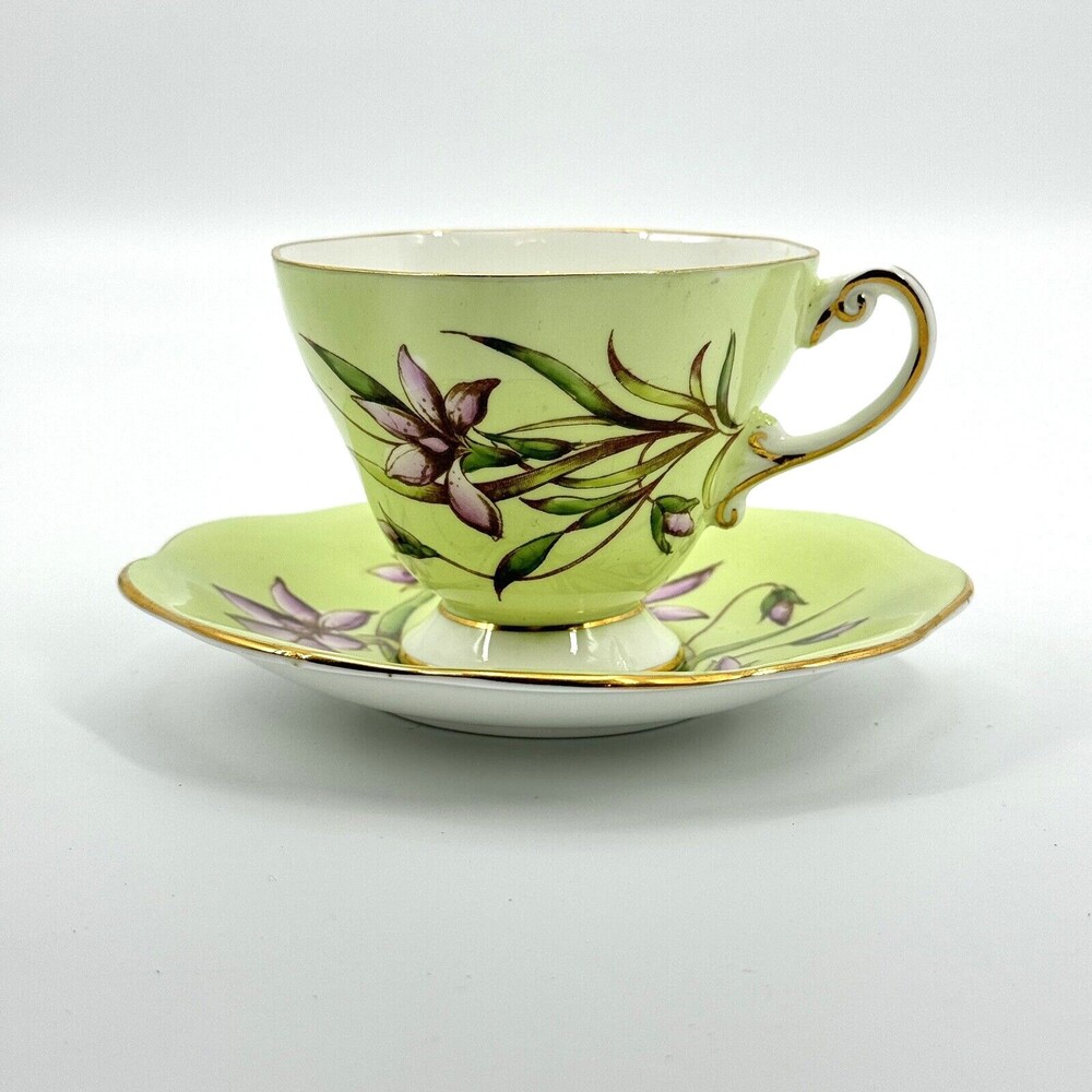 Foley Cup Saucer Bone China Crocus IXIA